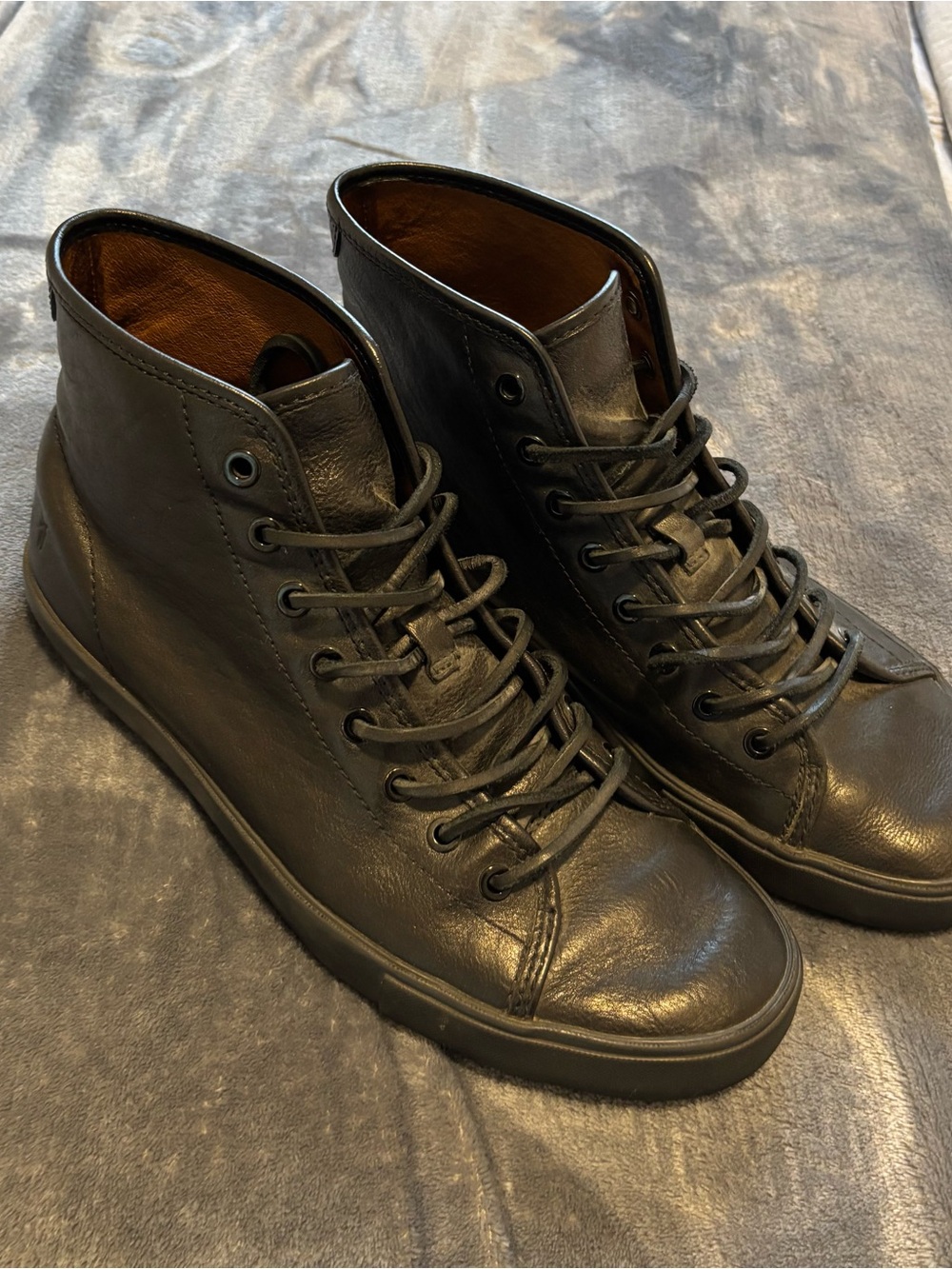 Frye Men's Black Leather Chukka Lace-Up Boots